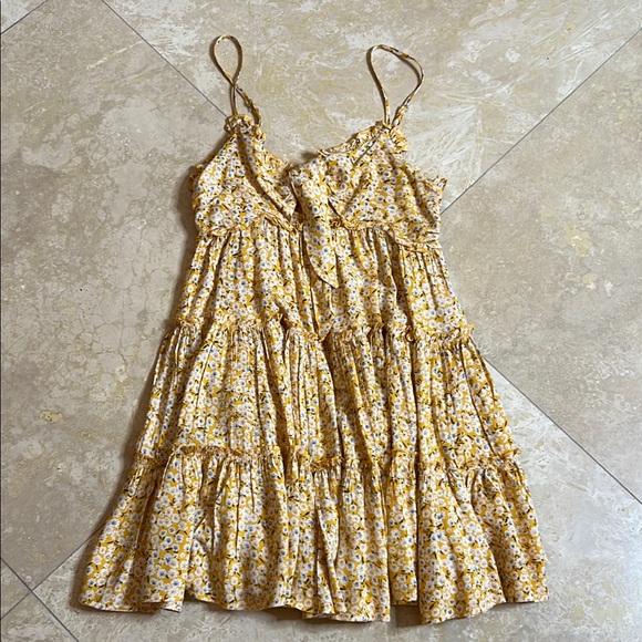 Yellow Ruched Tiered Mini Sundress💕 - Picture 4 of 5